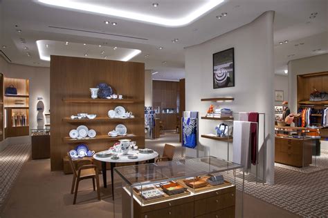 hermes shop holderlinplatz|hermes stores king of prussia.